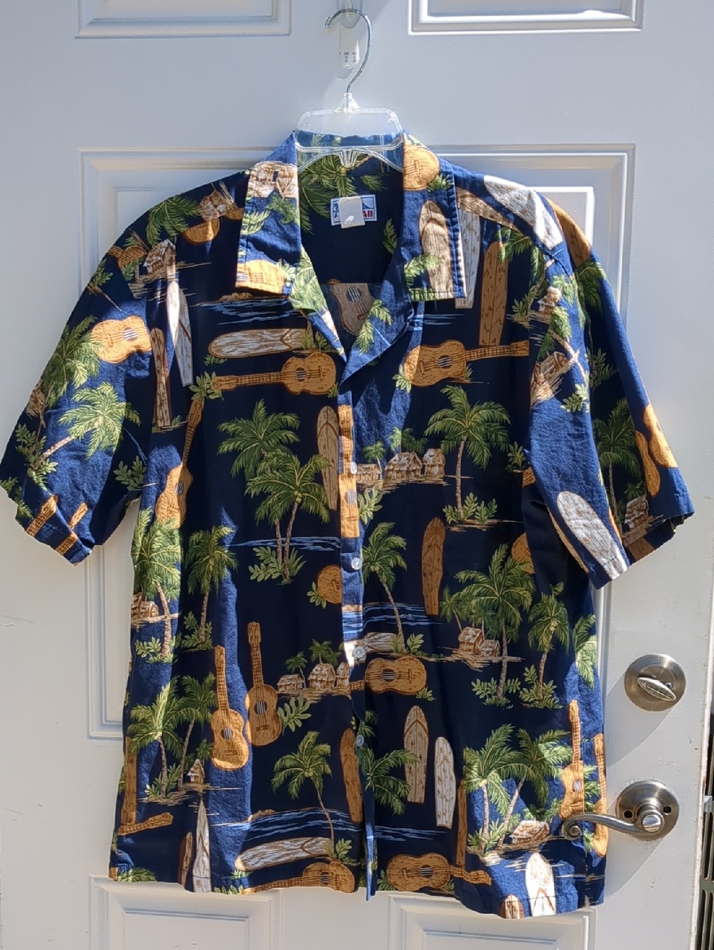 Men's Navy Tropical Ukulele Print Short-Sleeve Button-Down Shirt